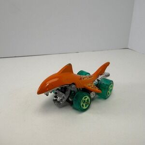 Hot Wheels Sharkruiser Orange Shark Car Diecast DHP30 Teal Wheels 1:64 Scale